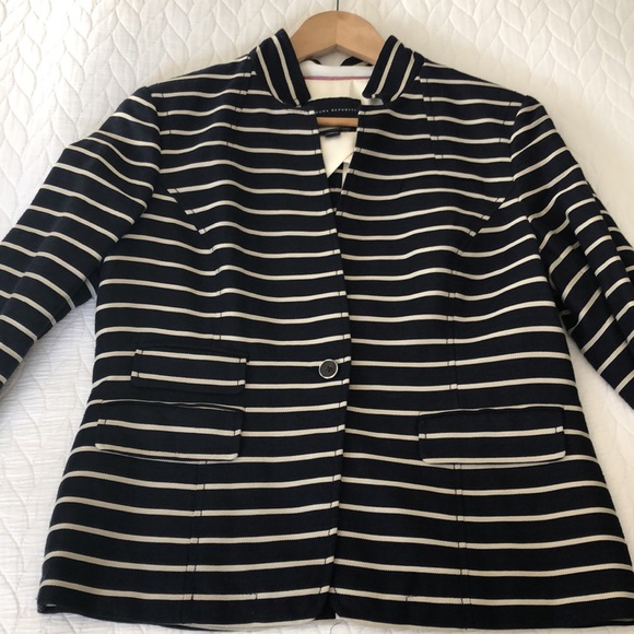 Banana Republic Tailored Blazer - Picture 2 of 15